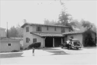 small_lois's house 66c.webp